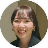 塚越明里さん